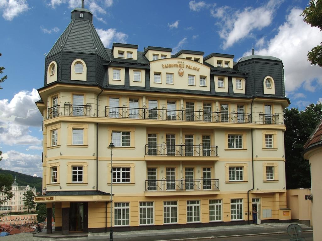 Купить отель в карловых варах купить жилье в болгарии недорого